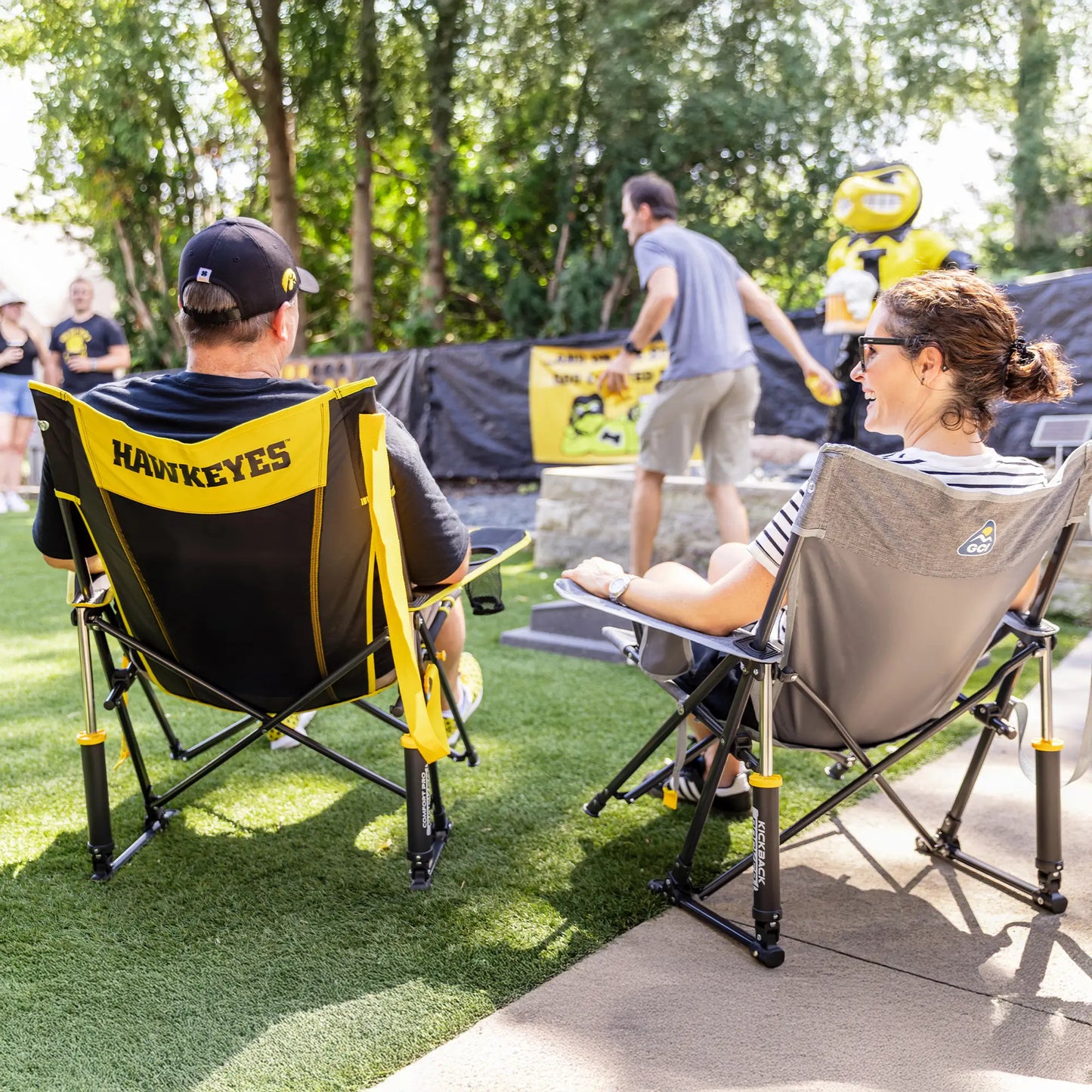 College Comfort Pro Rocker™ - Iowa Hawkeyes - Easy Comfort Pick