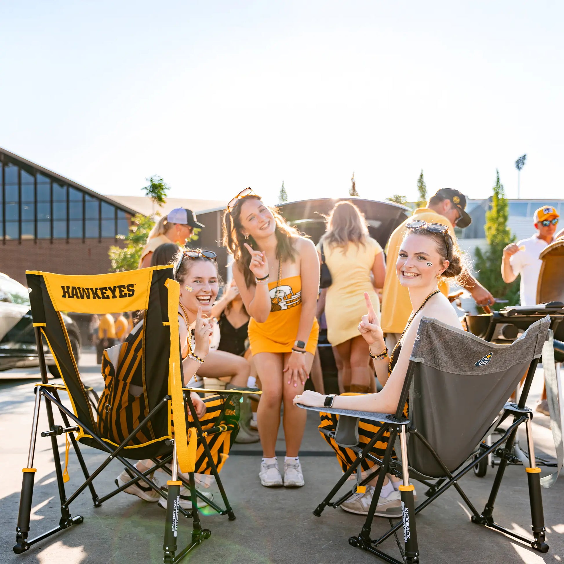 College Comfort Pro Rocker™ - Iowa Hawkeyes - Easy Comfort Pick